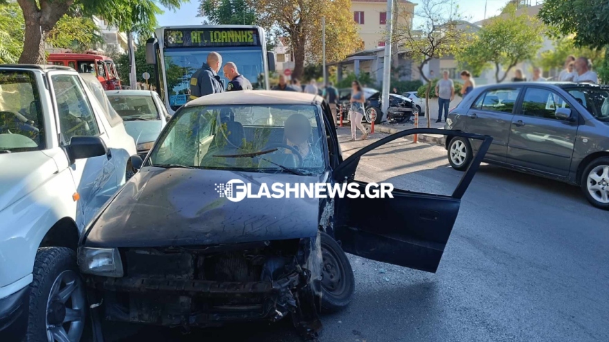 Κρήτη: Σύγκρουση οχημάτων στα Χανιά - Δύο τραυματίες