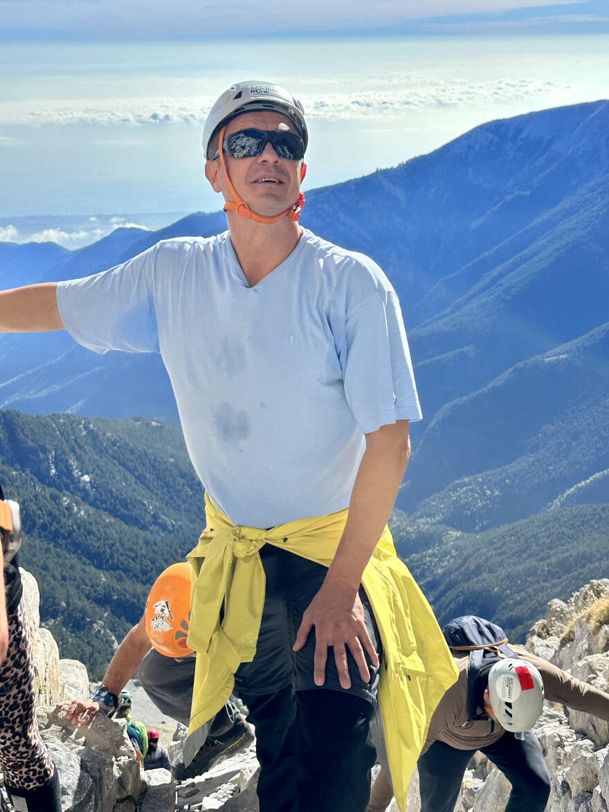 Αυτοψία: Κατακτά απόψε την κορυφή του Ολύμπου - Δείτε το τρέιλερ