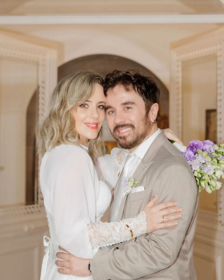 Θανάσης Τσαλταμπάσης: Μοιράστηκε φωτογραφίες από τον γάμο και τη βάφτιση της κόρης του