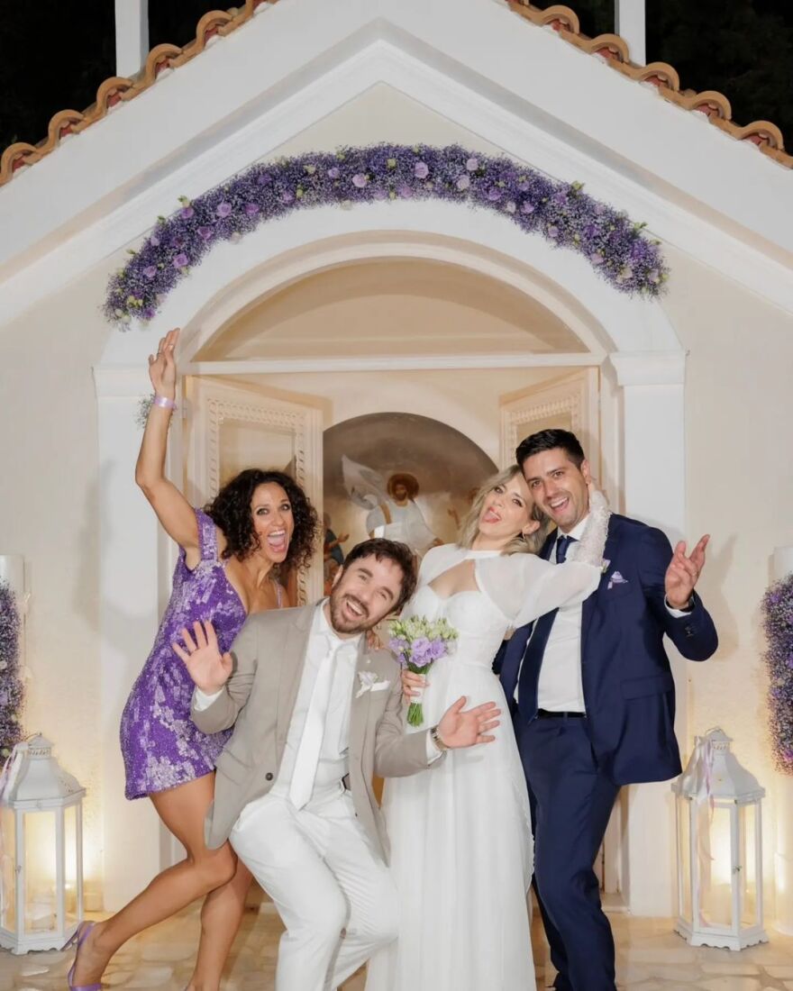 Θανάσης Τσαλταμπάσης: Μοιράστηκε φωτογραφίες από τον γάμο και τη βάφτιση της κόρης του