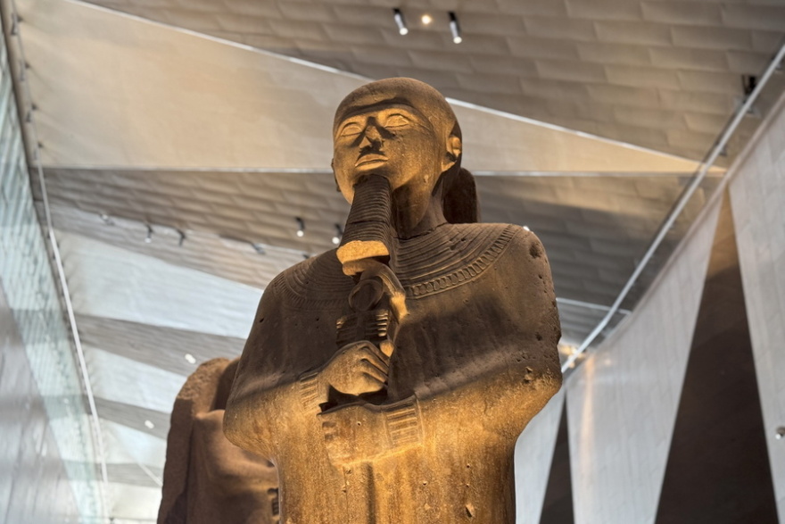Κάιρο: Άνοιξε το «φαραωνικό» μουσείο με χιλιάδες θησαυρούς - Εντυπωσιάζουν τα εκθέματά του, δείτε φωτογραφίες