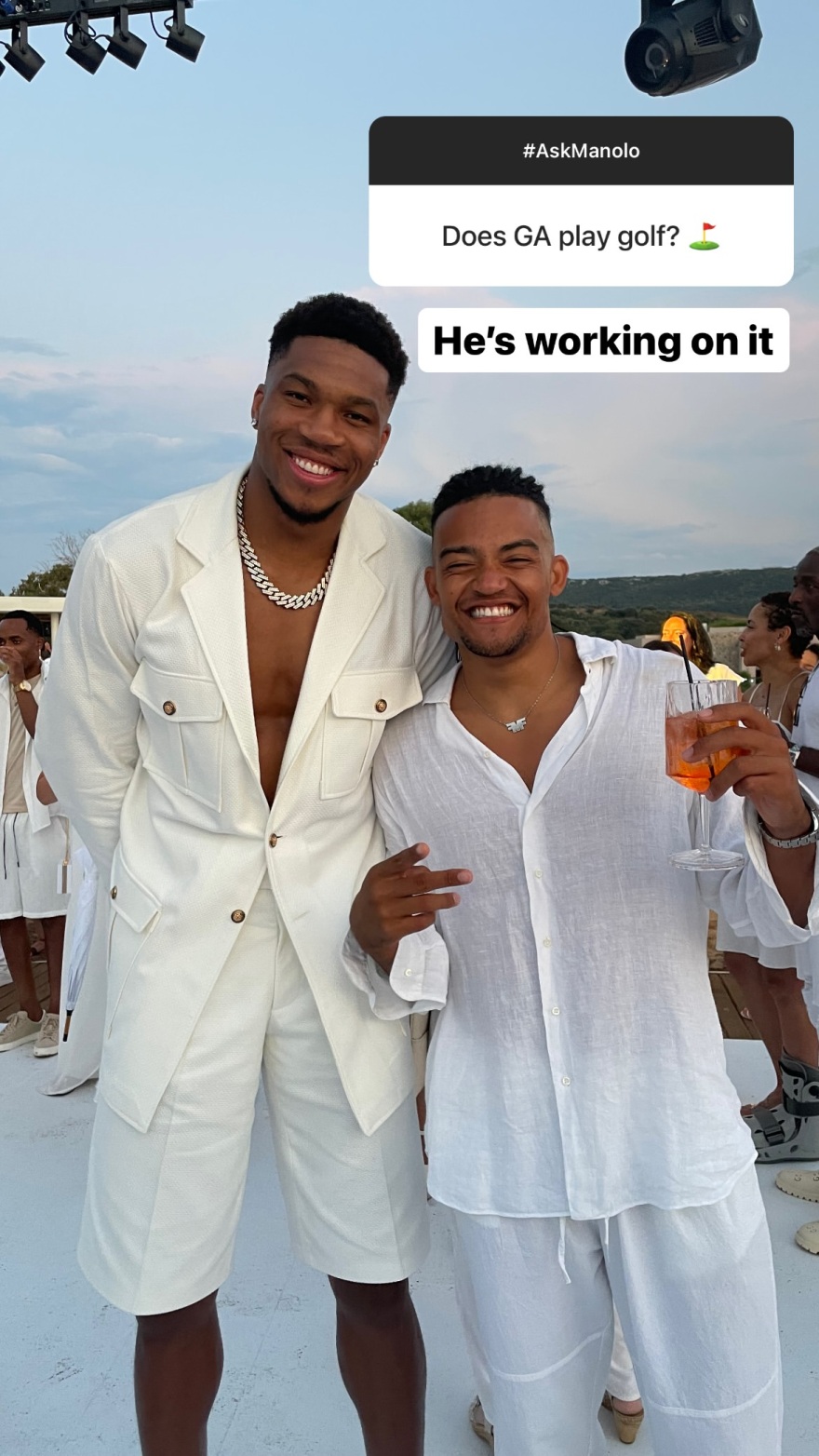 Εμμανουήλ Καραλής: Αποκάλυψε τον νέο του «έρωτα» και τρόλαρε για τον Πύργο Ηλείας