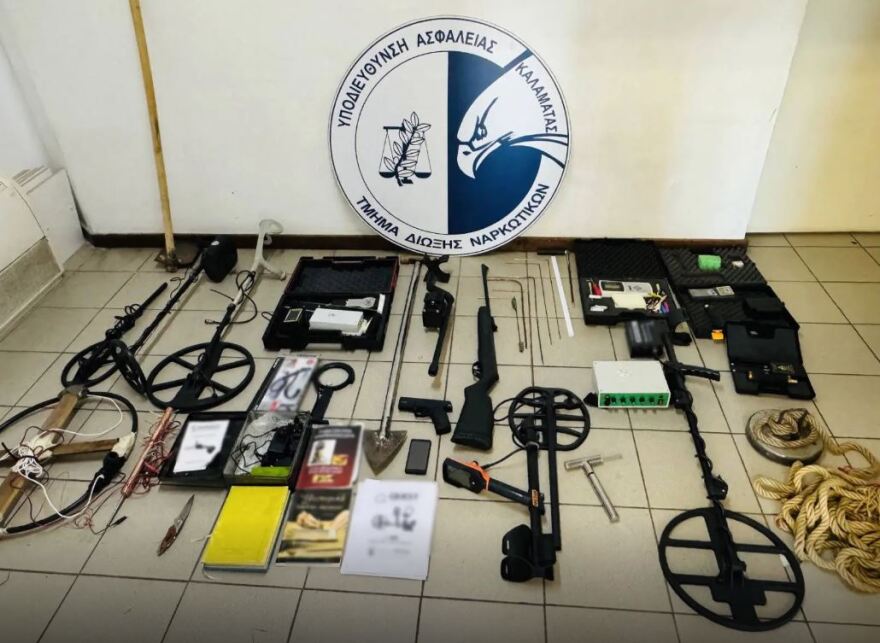 Πέντε συλλήψεις για παράνομες αρχαιολογικές έρευνες σε Μεσσηνία και Αργολίδα