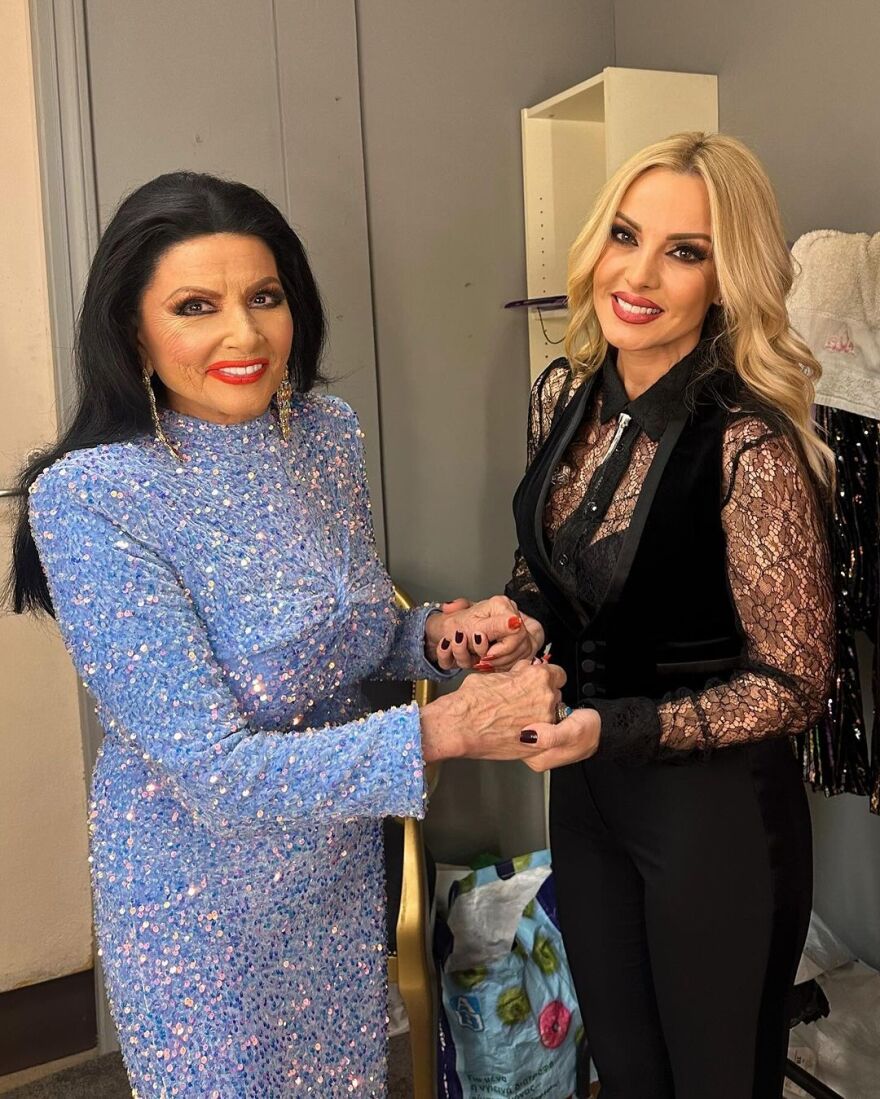 Ζωζώ Σαπουντζάκη: Η συνάντηση με την Πέγκυ Ζήνα - Τη γνώρισα κοριτσάκι, λέει η ηθοποιός