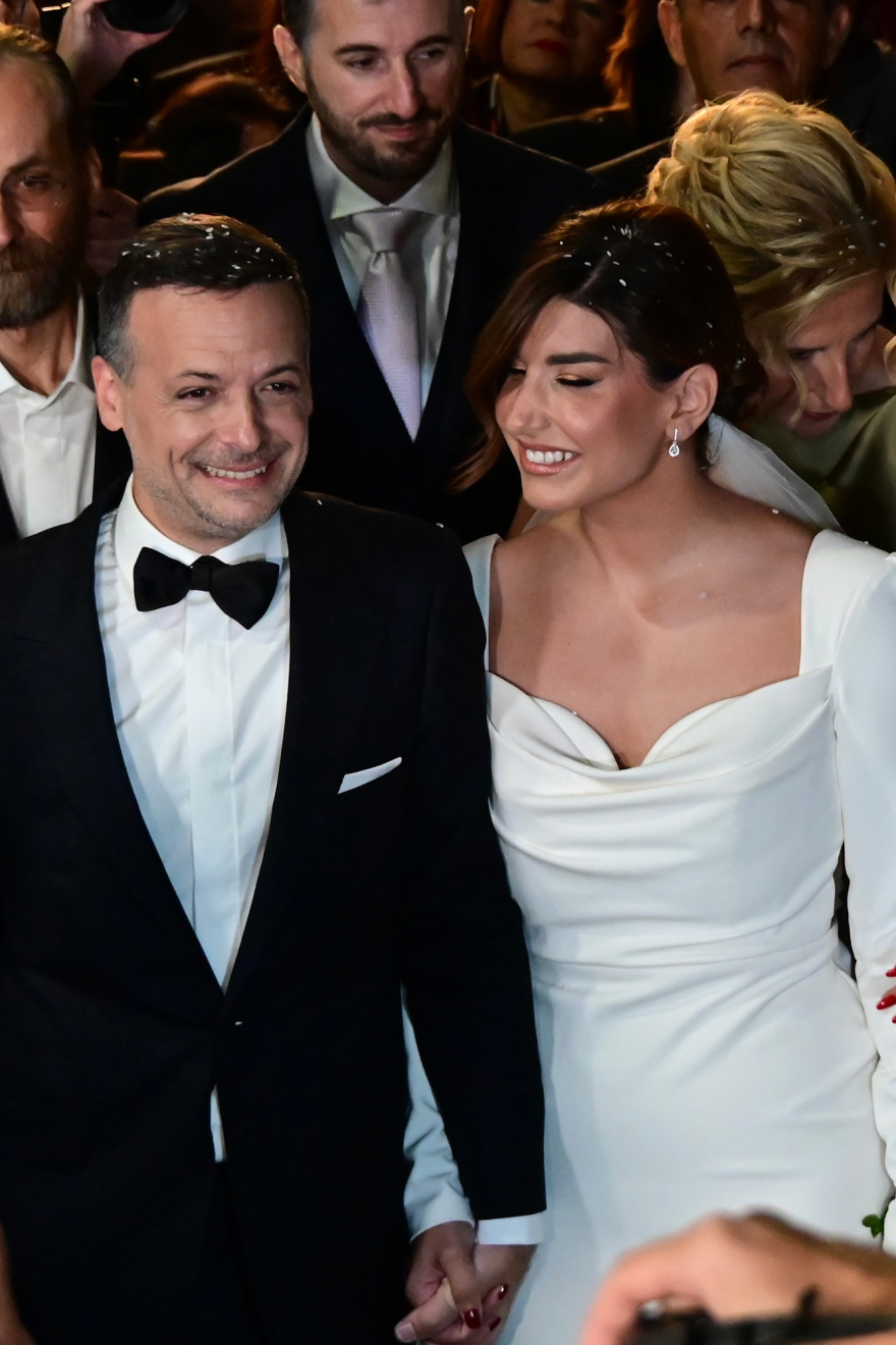 Παντρεύτηκε ο Χάρης Δούκας τη Γεωργία Πολυτάνου στη Θήβα - Βίντεο και φωτογραφίες 