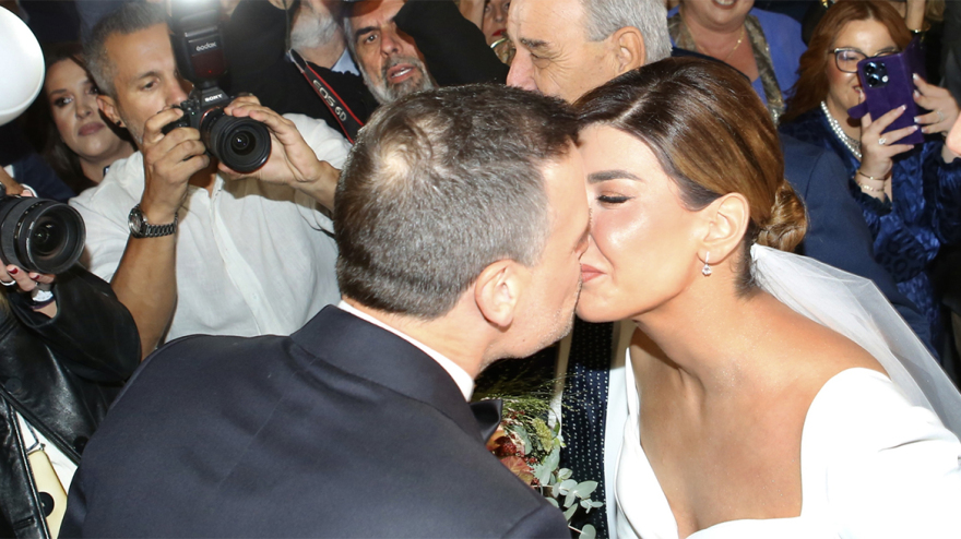 Παντρεύτηκε ο Χάρης Δούκας τη Γεωργία Πολυτάνου στη Θήβα - Βίντεο και φωτογραφίες 