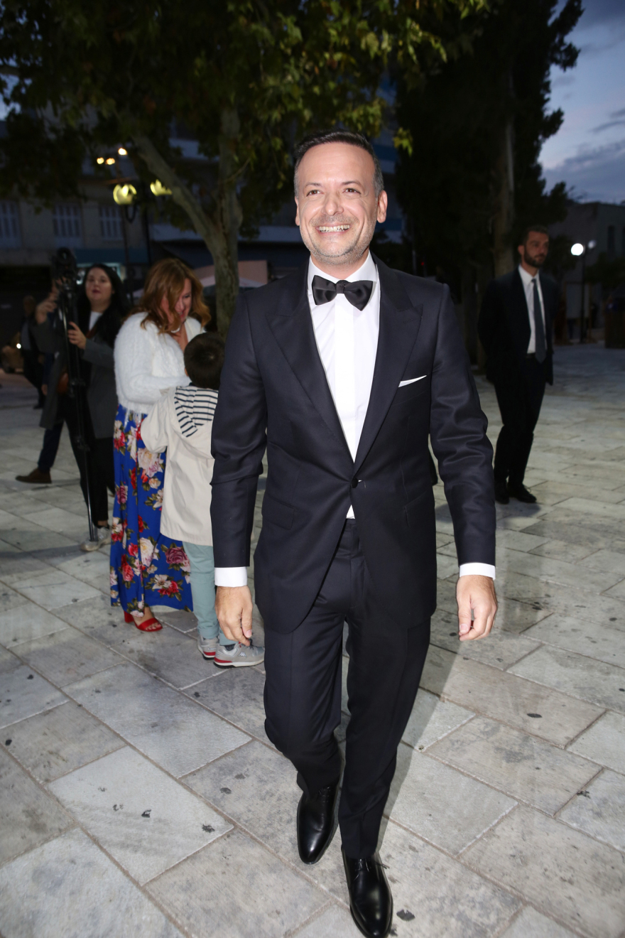 Παντρεύτηκε ο Χάρης Δούκας τη Γεωργία Πολυτάνου στη Θήβα - Βίντεο και φωτογραφίες 