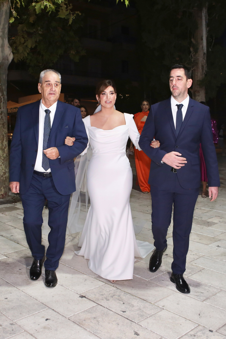 Παντρεύτηκε ο Χάρης Δούκας τη Γεωργία Πολυτάνου στη Θήβα - Βίντεο και φωτογραφίες 