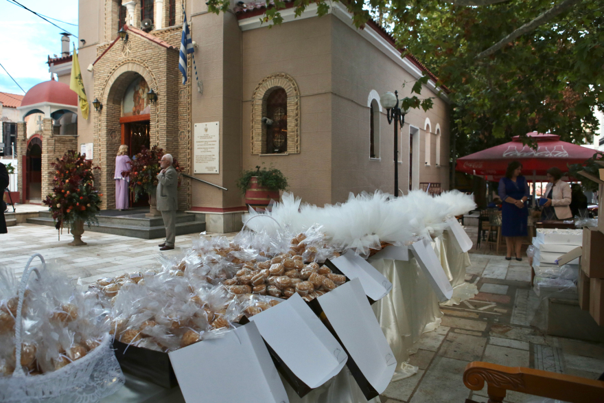 Παντρεύτηκε ο Χάρης Δούκας τη Γεωργία Πολυτάνου στη Θήβα - Βίντεο και φωτογραφίες 