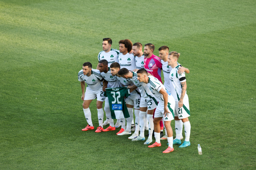 Παναθηναϊκός: O Κώτσιρας φίλησε τη φανέλα του Μπάλντοκ πριν τη σέντρα του αγώνα με τον ΟΦΗ - Βίντεο 