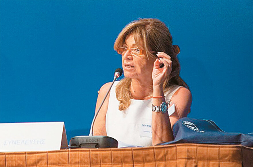 Έρευνα: Οι boomers κρατάνε ακόμη τα ηνία στις μπίζνες και δεν είναι σε θέση... στοργικού παππού