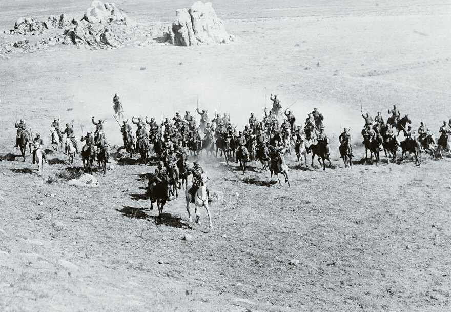 Η Κωνσταντίνα Μπότσιου μιλά στον Δημήτρη Δανίκα: Τι μάθαμε από τη Μικρασιατική Καταστροφή μέχρι σήμερα