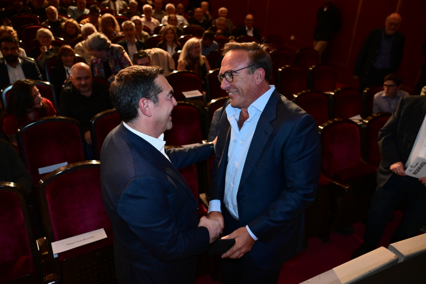 Τσίπρας: Άφησε ανοιχτό παράθυρο για ένα νέο «πολιτικό υποκείμενο αλλαγής»