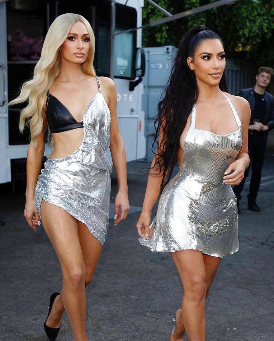 Πάρις Χίλτον για τα γενέθλια της Κιμ Καρντάσιαν: Αξίζεις όλη την ευτυχία, την επιτυχία και τη χαρά στον κόσμο