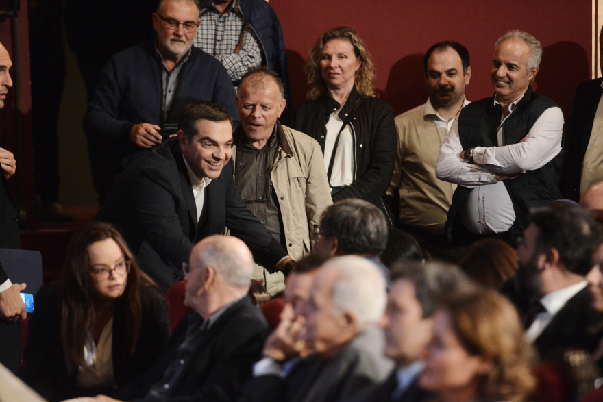 Τσίπρας: Άφησε ανοιχτό παράθυρο για ένα νέο «πολιτικό υποκείμενο αλλαγής»