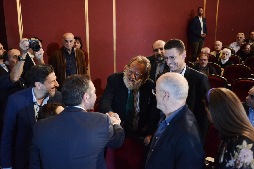 Τσίπρας: Άφησε ανοιχτό παράθυρο για ένα νέο «πολιτικό υποκείμενο αλλαγής»