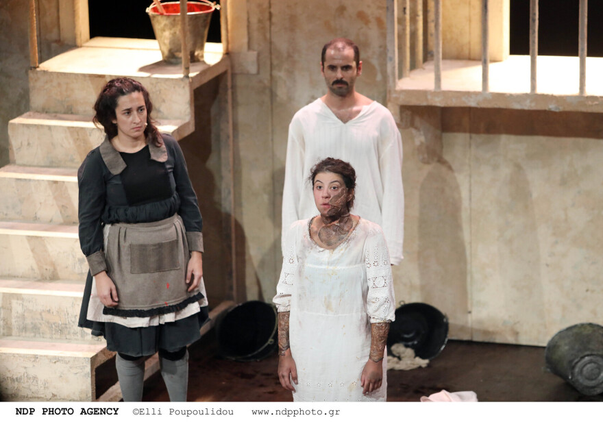 Σταύρος Θεοδωράκης: Παρακολούθησε την κόρη του στο θέατρο