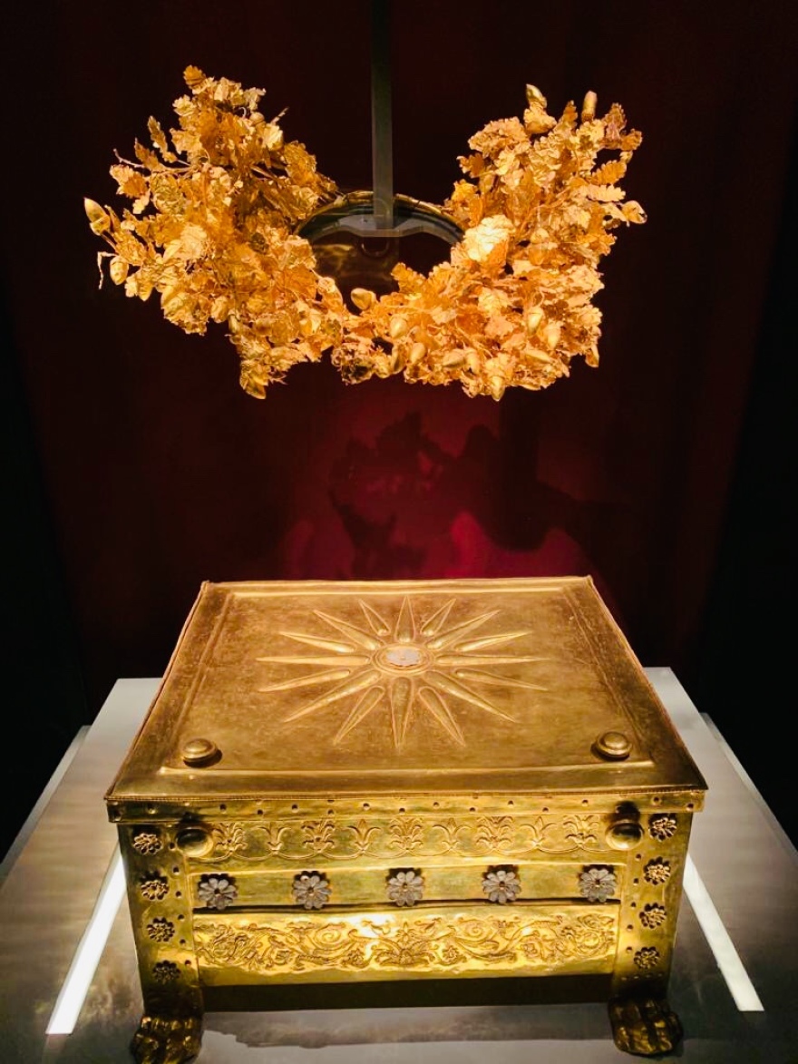 Μέγας Αλέξανδρος: Η νέα θεωρία για την ανακάλυψη του χιτώνα του και οι διαφορετικές «αναγνώσεις» του πολύτιμου υφάσματος