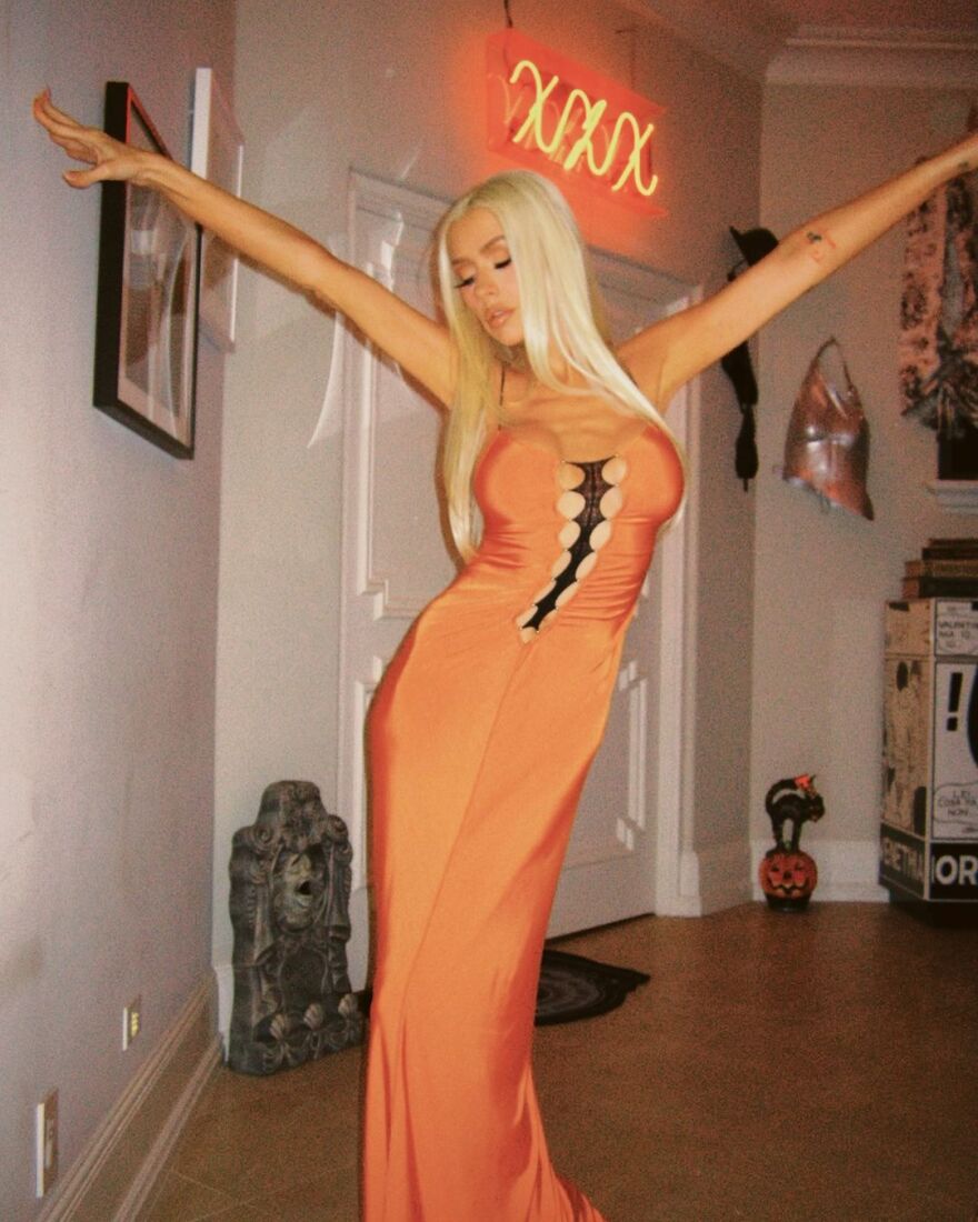 Κριστίνα Αγκιλέρα: Πιο λεπτή από ποτέ στις φωτογραφίες της για το Halloween