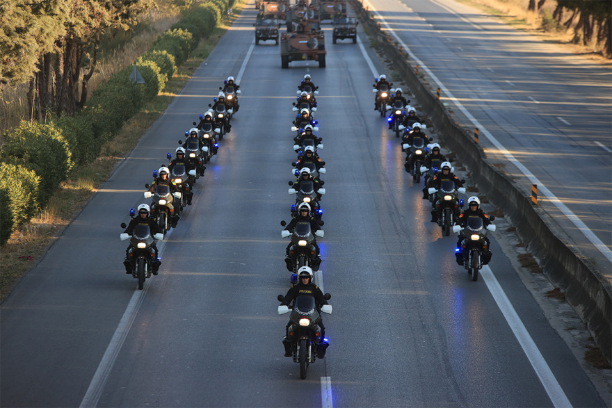 Θεσσαλονίκη: Εντυπωσιακές εικόνες από την πρόβα τζενεράλε για την στρατιωτική παρέλαση της 28ης Οκτωβρίου