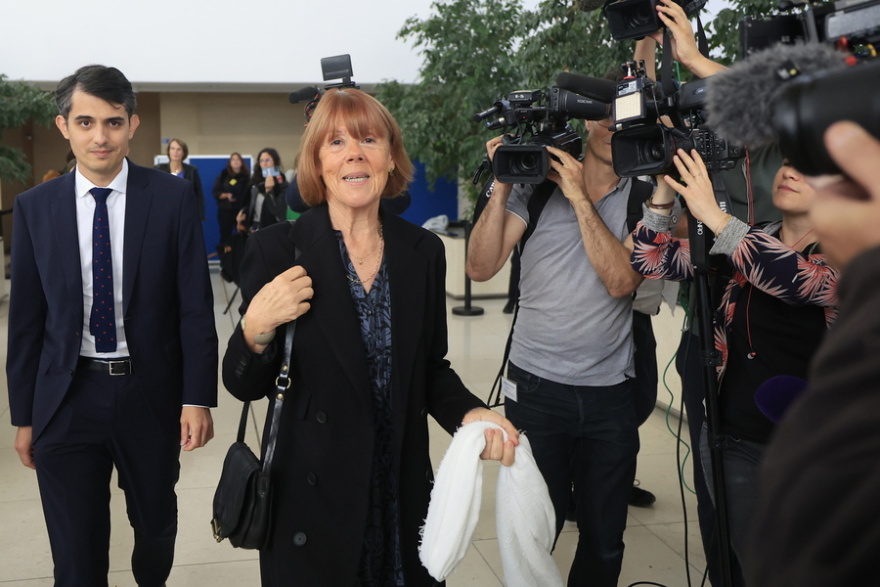 Ζιζέλ Πελικό: Η συγκλονιστική στιγμή στο δικαστήριο όπου μιλάει στον σύζυγό της χωρίς να τον κοιτάει