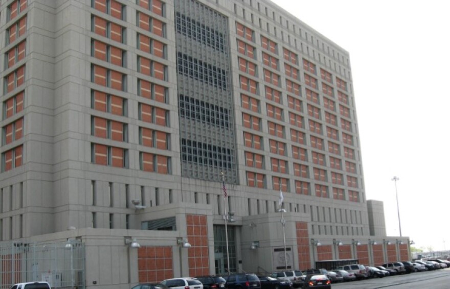 Diddy: Νέες πληροφορίες για την κράτησή του  - Περνά πολλές ώρες μόνος του στο κελί και τον επισκέπτονται συνέχεια ψυχολόγοι