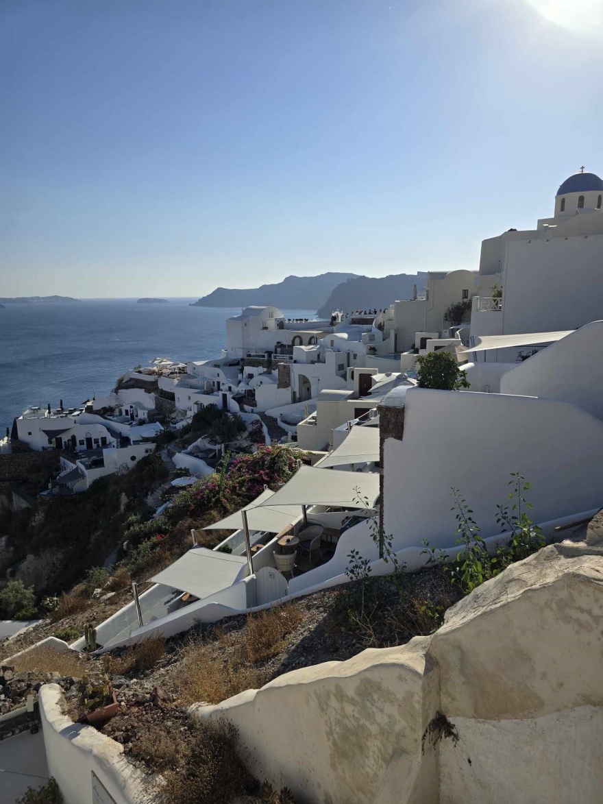 Σαντορίνη: Παραμένει ναυαρχίδα του τουρισμού πολυτελείας