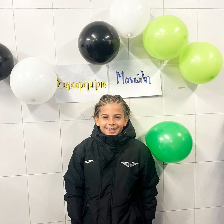 Στέλιος Χανταμπάκης - Όλγα Πηλιάκη: Ο γιος τους έκλεισε τα 11 - Οι φωτογραφίες στο Σαντιάγο Μπερναμπέου 