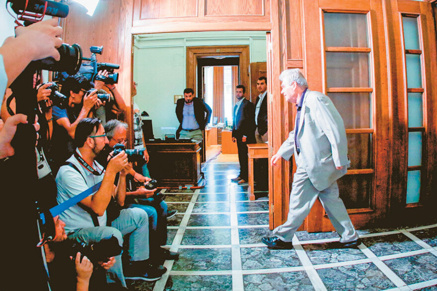 Novartis: O τριπλός και ακριβοπληρωμένος ρόλος της Μαραγγέλη και του Δεστεμπασίδη