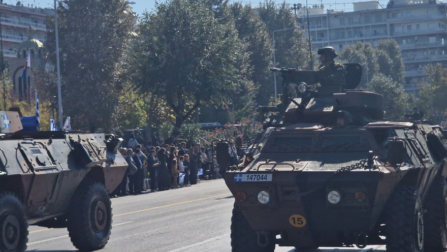 28η Οκτωβρίου: Δείτε  εντυπωσιακές φωτογραφίες και βίντεο από τη στρατιωτική παρέλαση στη Θεσσαλονίκη