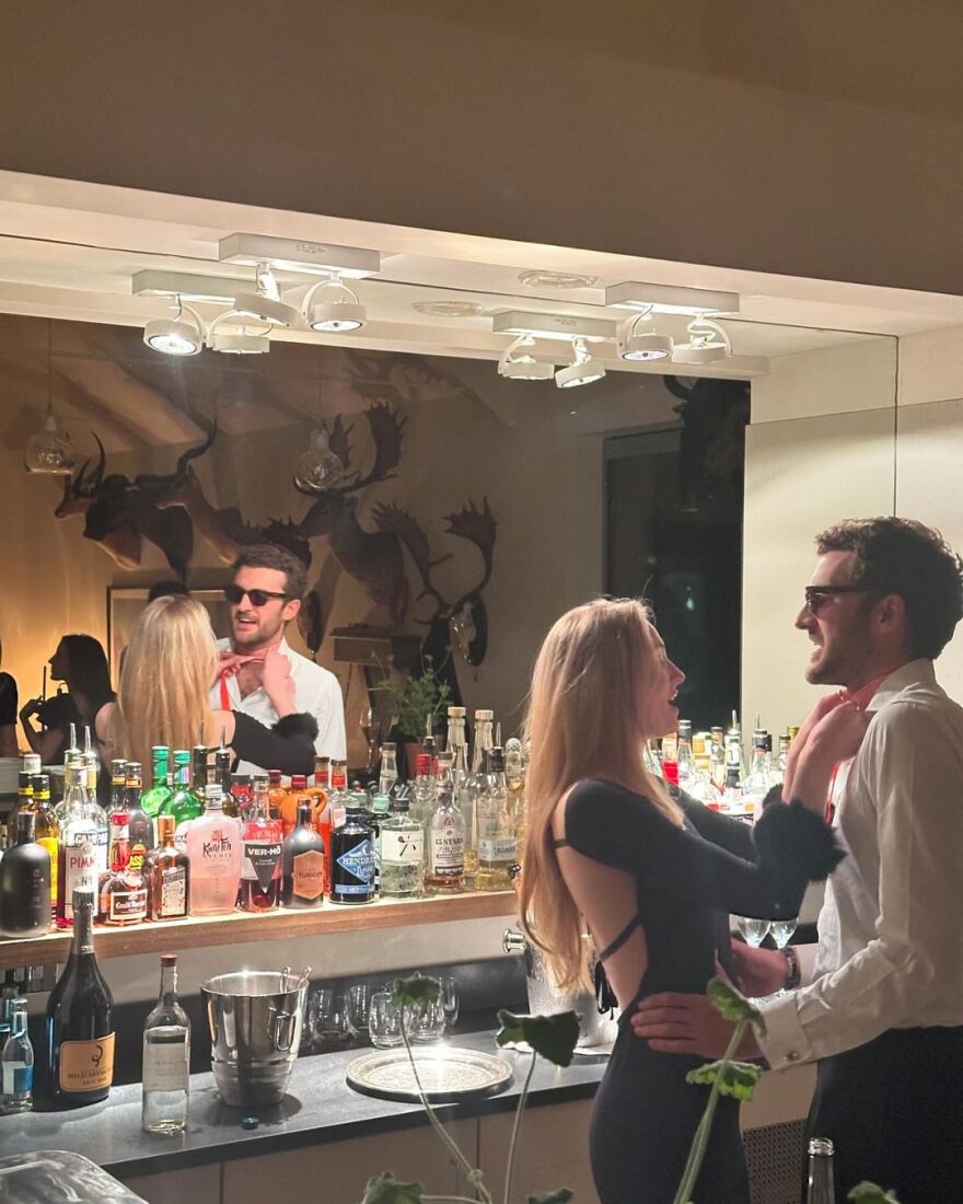 Σόφι Τέρνερ: Γιόρτασε τα 30α γενέθλια του Πέρεγκριν Πίρσον με μερικές τρυφερές φωτογραφίες τους 