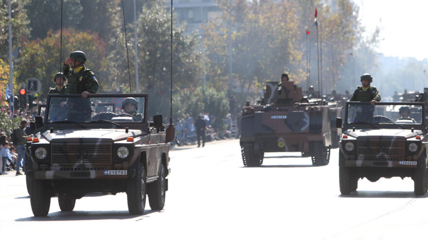 28η Οκτωβρίου: Δείτε  εντυπωσιακές φωτογραφίες και βίντεο από τη στρατιωτική παρέλαση στη Θεσσαλονίκη
