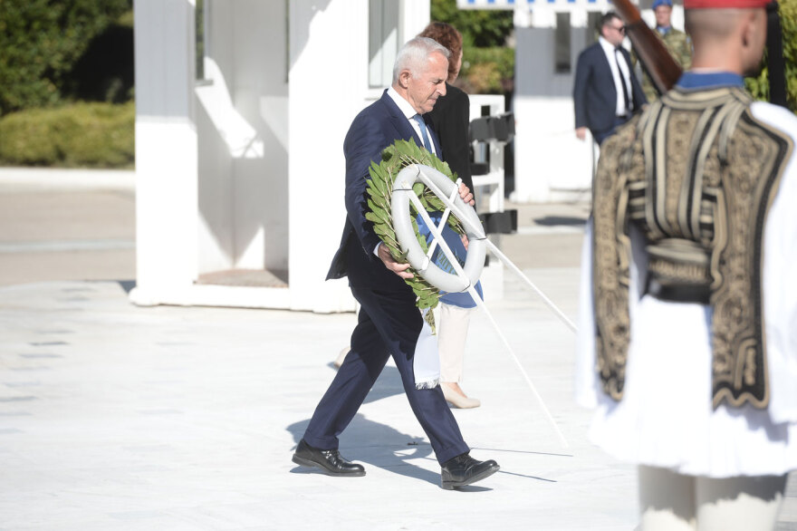 28η Οκτωβρίου: Με τη μαθητική παρέλαση τίμησαν την επέτειο του «Όχι» στην Αθήνα - Δείτε βίντεο και φωτογραφίες 