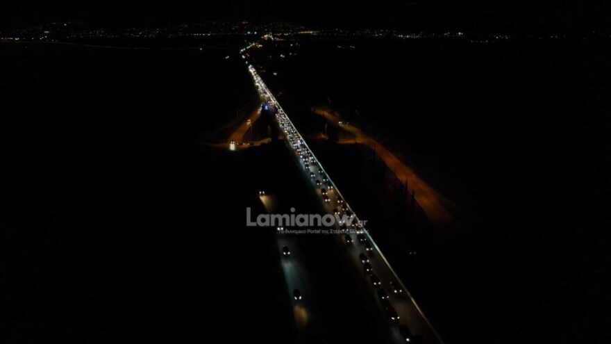 Κίνηση - 28η Οκτωβρίου: Μεγάλη ταλαιπωρία των εκδρομέων στη Λαμία - Ουρές πολλών χιλιομέτρων