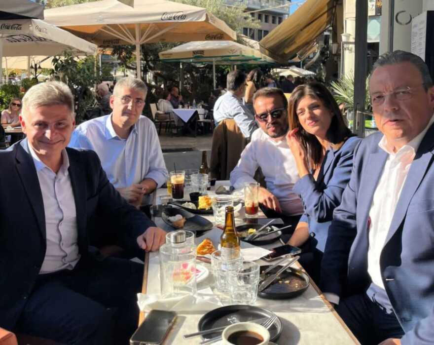 ΣΥΡΙΖΑ: Μεγαλώνει το χάσμα των στρατοπέδων - Προς Συνέδριο οι «87», προς ΠΑΣΟΚ και… Ρώμη οι «Κασσελίστας»