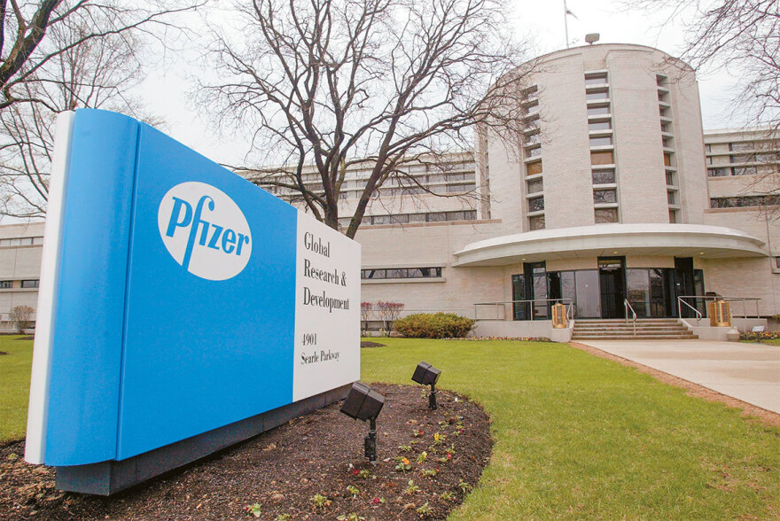 Αλβέρτος Μπουρλά: Η αποκαθήλωση του ισχυρού άντρα της Pfizer σε 74 σελίδες