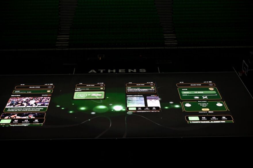 Ο Παναθηναϊκός παρουσίασε τις εντυπωσιακές δυνατότητες του glass floor