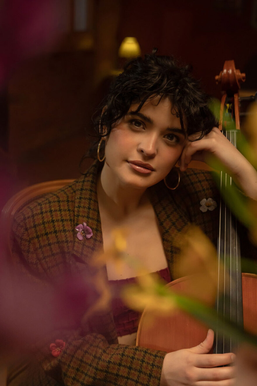 Η Ana Carla Maza στο Θέατρο Παλλάς