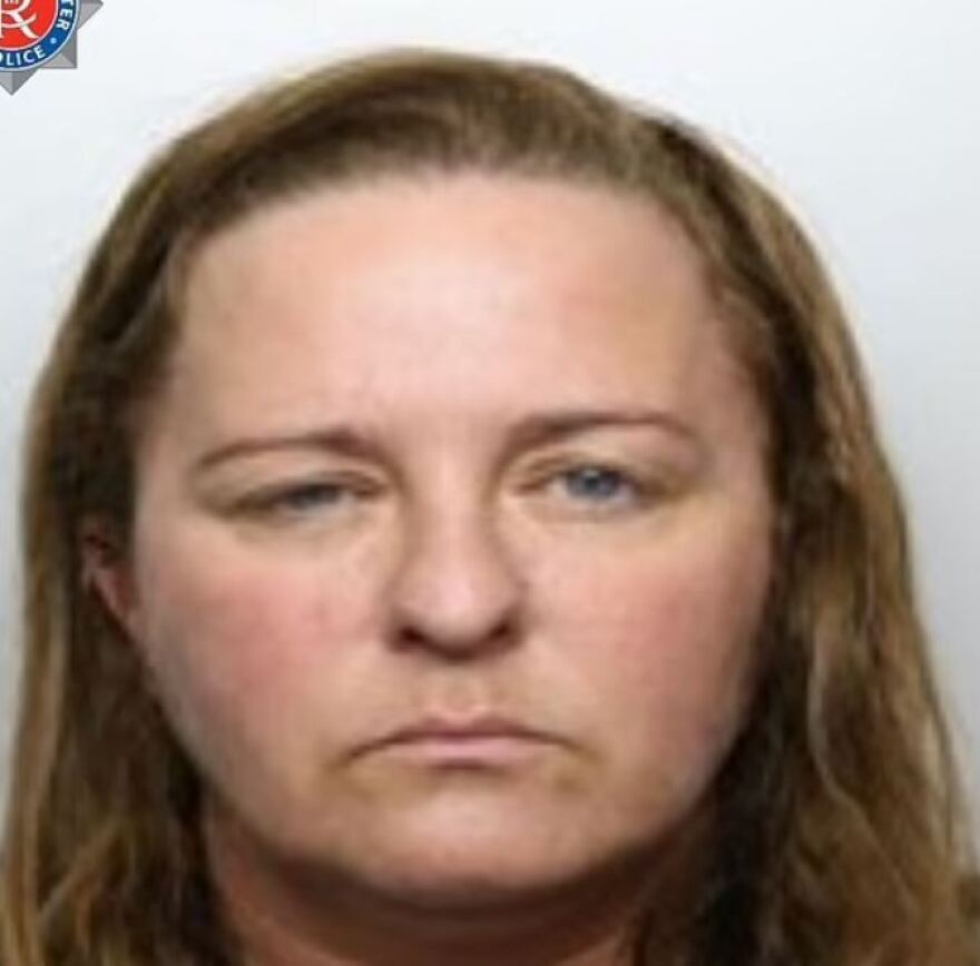 Βρετανία: Νοσηλεύτρια χτύπησε με σφυρί την προϊσταμένη της για τις βάρδιες και μετά έστειλε μήνυμα «της άνοιξα το κεφάλι, ουπς»