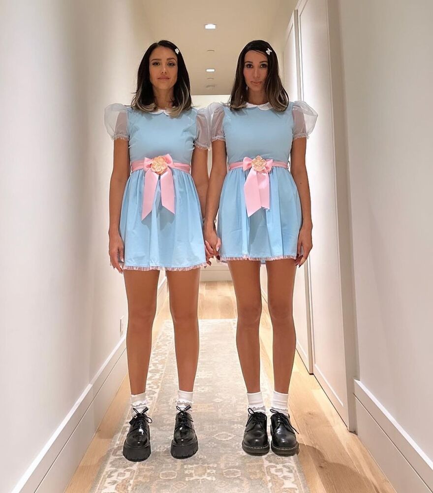 Τζέσικα Άλμπα: Δείχνει τις μεταμφιέσεις που έχει κάνει για το Χάλογουιν όλα αυτά τα χρόνια