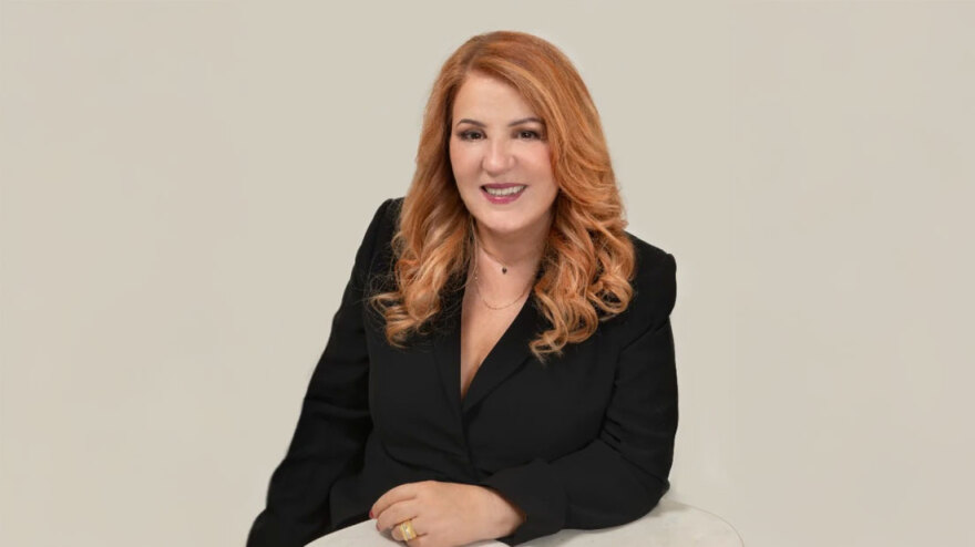 Ριζιμιό: Το νέο, βαθιά νοσταλγικό μυθιστόρημα της Άννας Γαλανού