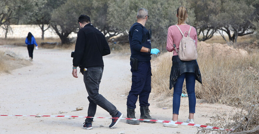 Μαρκόπουλο: Σφαίρα που διαπέρασε το πίσω τζάμι του αυτοκινήτου σκότωσε το τρίχρονο αγοράκι  