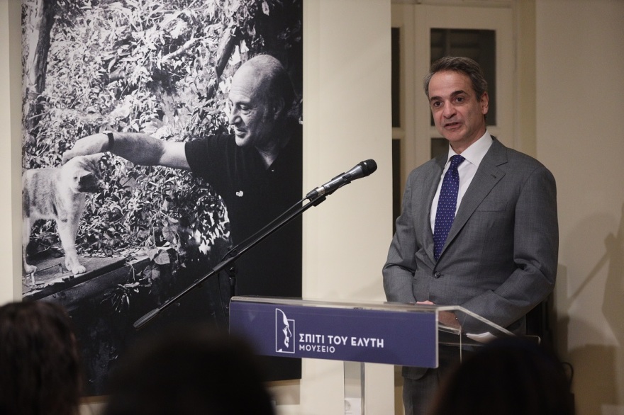 Κυριάκος Μητσοτάκης - Αντώνης Σαμαράς: Νέα συνάντηση και χειραψία στα εγκαίνια του «Σπιτιού του Ελύτη» στην Πλάκα - Δείτε φωτογραφίες