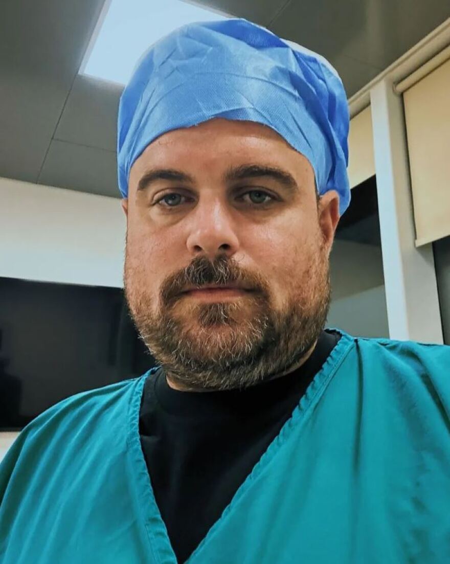 Νικόλας Ράπτης: Φωτογραφίζεται με τη δύο μηνών κόρη του