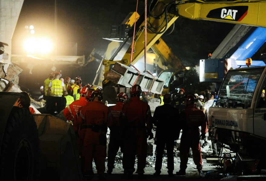 Σερβία: 14 οι νεκροί από την κατάρρευση οροφής σε σιδηροδρομικό σταθμό - Θα αποδοθούν ευθύνες, λέει ο Βούτσιτς