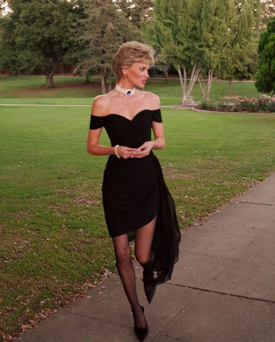 Έλσα Χoσκ: Μεταμορφώθηκε σε πριγκίπισσα Νταϊάνα για το Halloween– Δείτε φωτογραφίες