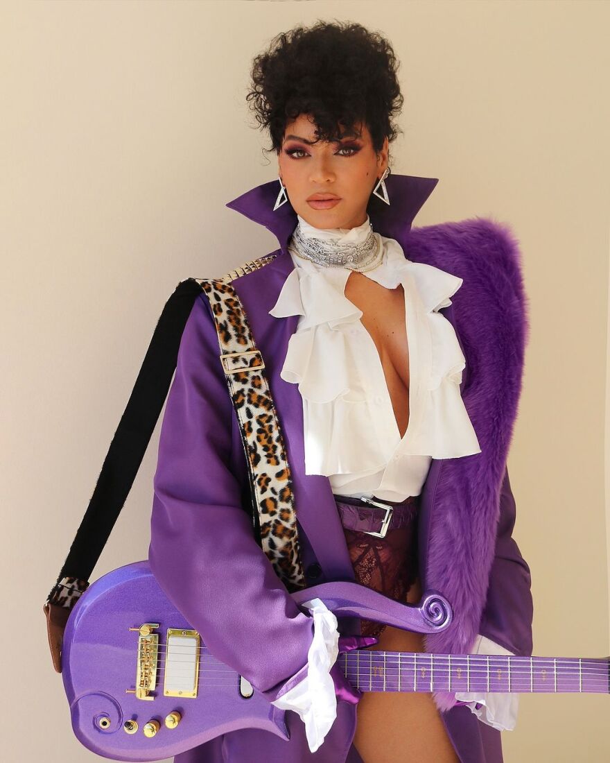 Μπιγιόνσε: Μετά την Μπέτι Ντέιβις τίμησε τον Πρινς για το φετινό Χαλογουίν