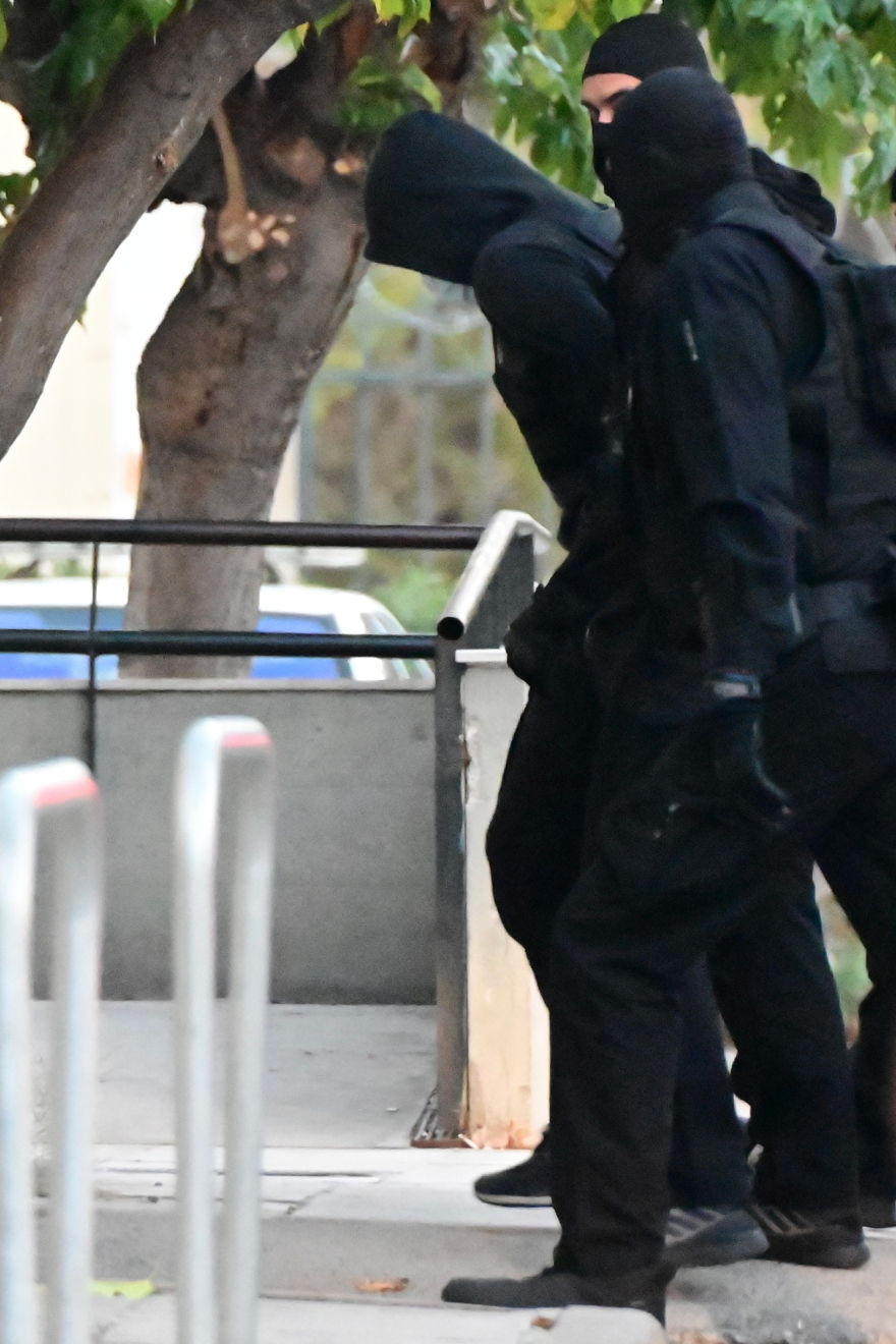 Αμπελόκηποι: Ποινικές διώξεις για τρομοκρατία στους συλληφθέντες