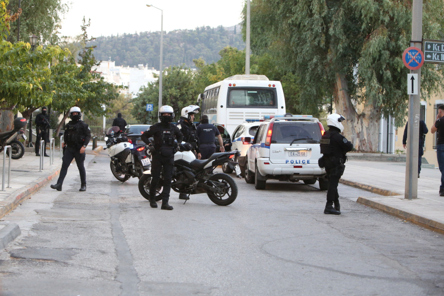 Αμπελόκηποι: Ποινικές διώξεις για τρομοκρατία στους συλληφθέντες