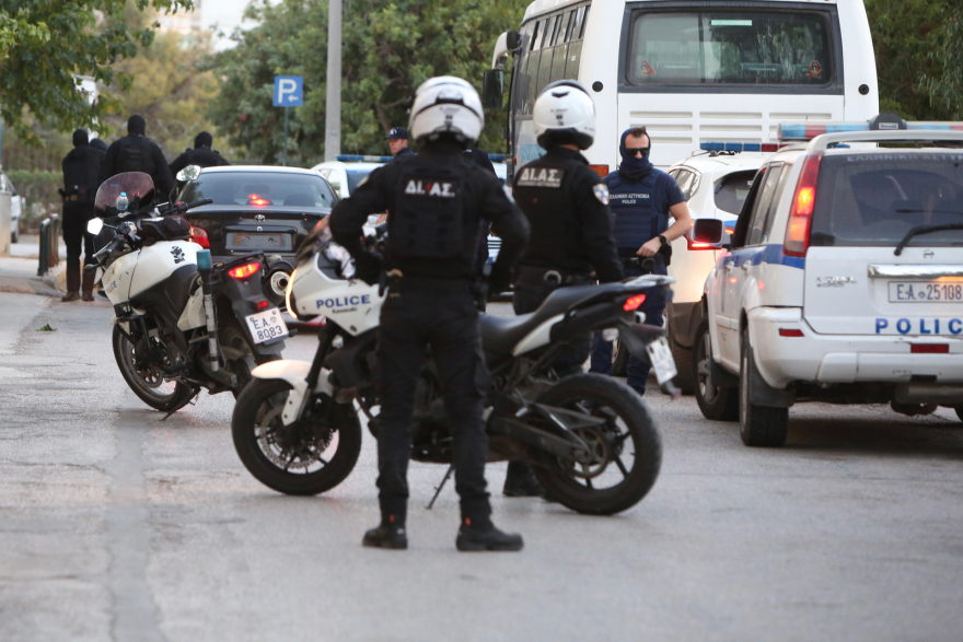 Αμπελόκηποι: Ποινικές διώξεις για τρομοκρατία στους συλληφθέντες